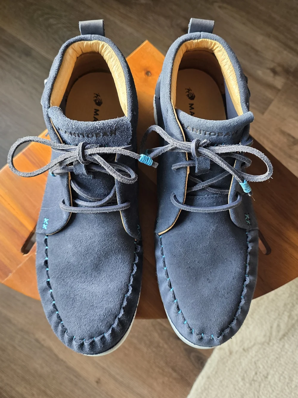 Manitobah Navy Suede Lace-Up Chukka Boots